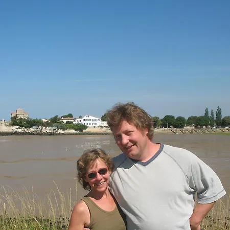 Bed & Breakfast Cynlyns Le Ruisseau Dans Le Marais Saint-Savinien