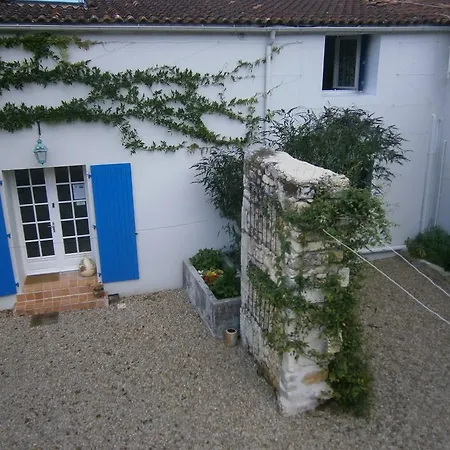 Cynlyns Le Ruisseau Dans Le Marais Bed & Breakfast