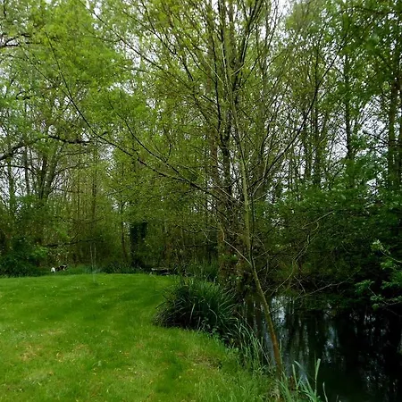 Bed & Breakfast Cynlyns Le Ruisseau Dans Le Marais *